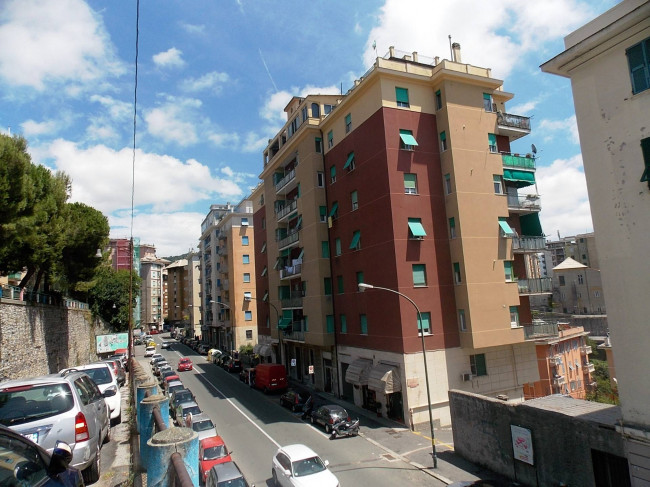 Appartamento in Affitto a Genova #3