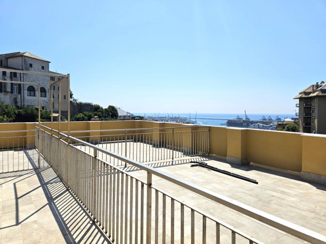 Appartamento in Vendita a Genova #5
