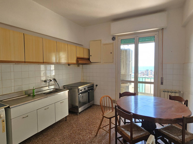 Appartamento in Vendita a Genova #3