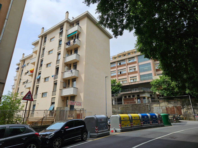 Appartamento in Vendita a Genova #3