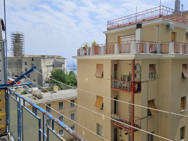 Appartamento in Vendita a Genova #3
