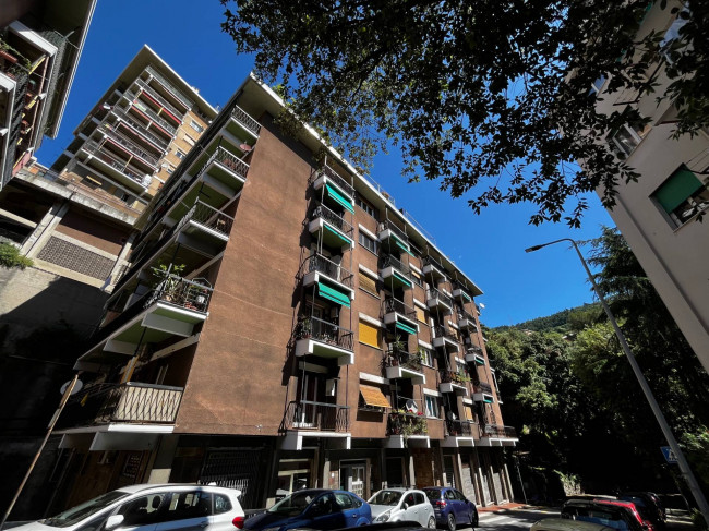 Appartamento in Vendita a Genova #3