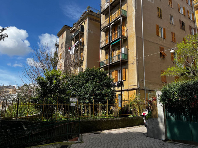 Appartamento in Vendita a Genova #2