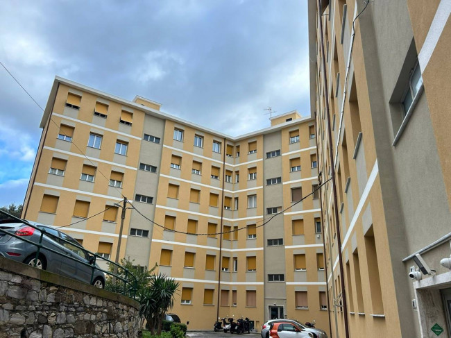 Appartamento in Vendita a Genova #3