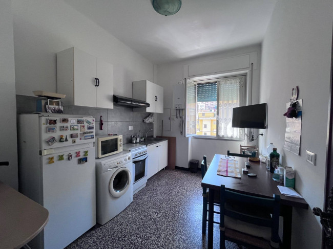 Appartamento in Vendita a Genova #3