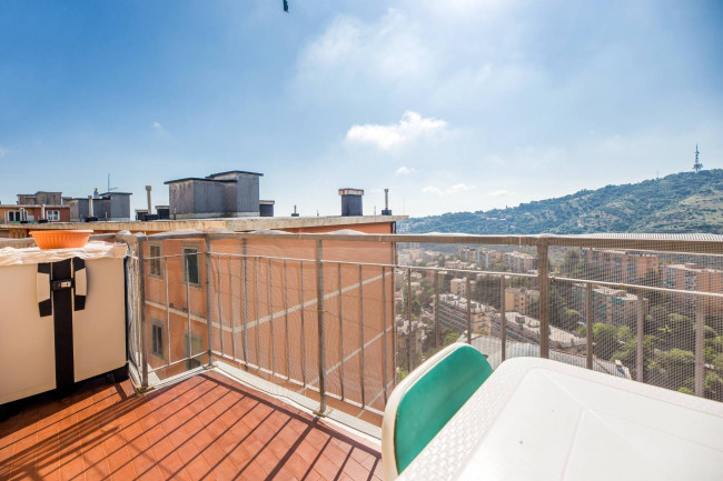 Appartamento in Vendita a Genova #3